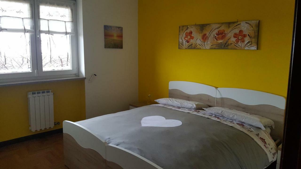 La Betulla Appartamento Confortevole Wifi E Parking Free Aosta Buitenkant foto